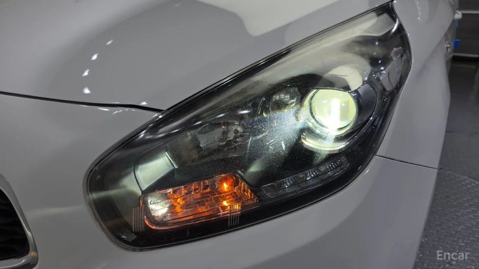 Kia Carens