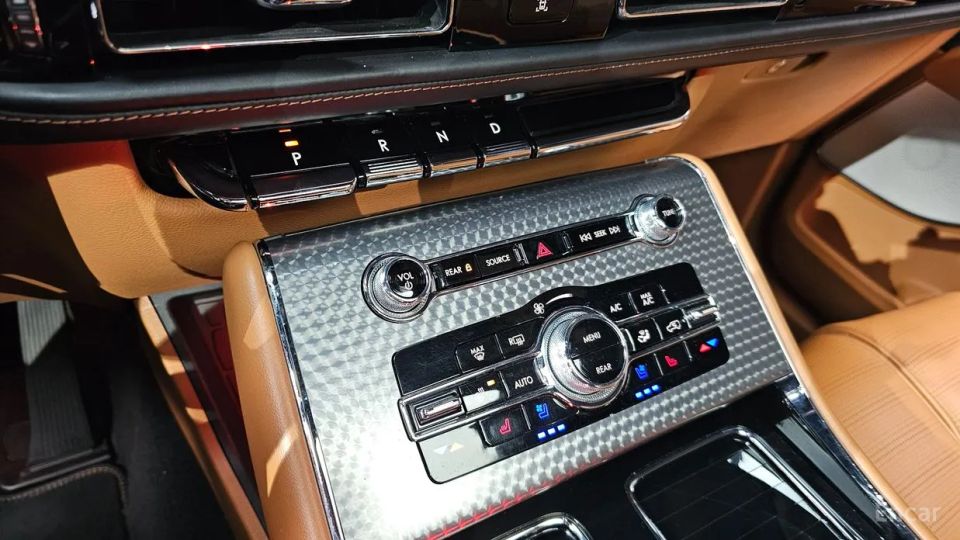 Lincoln Aviator