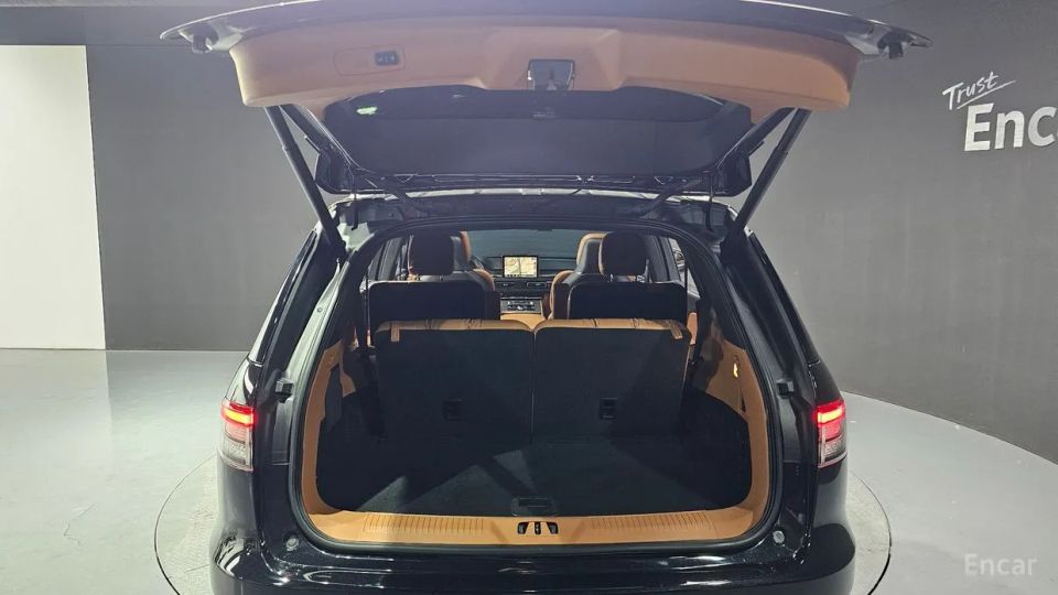Lincoln Aviator