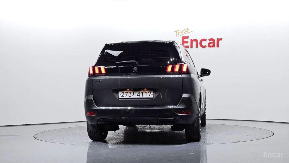 Peugeot 5008