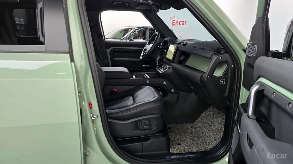 Land Rover Defender
