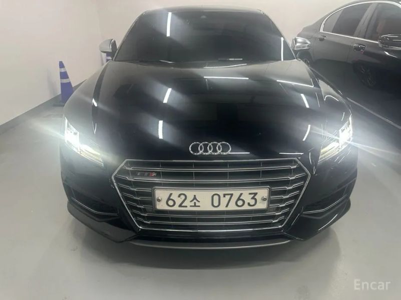 Audi TTS