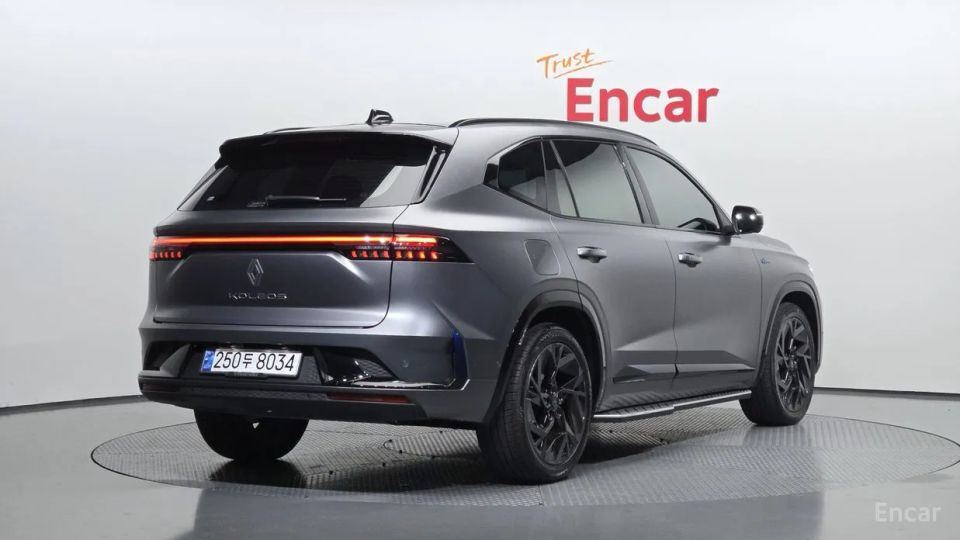 Renault-KoreaSamsung Grand Koleos
