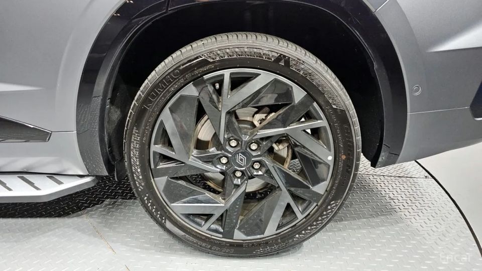 Renault-KoreaSamsung Grand Koleos