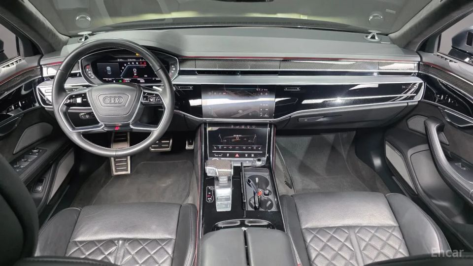 Audi S8