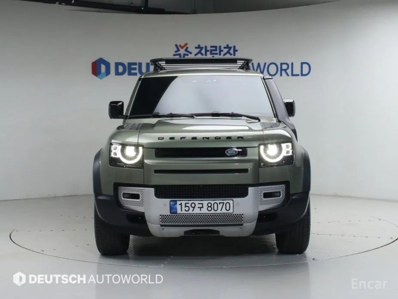 Land Rover Defender