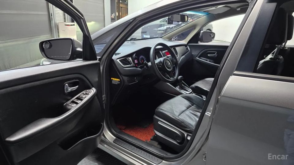 Kia Carens