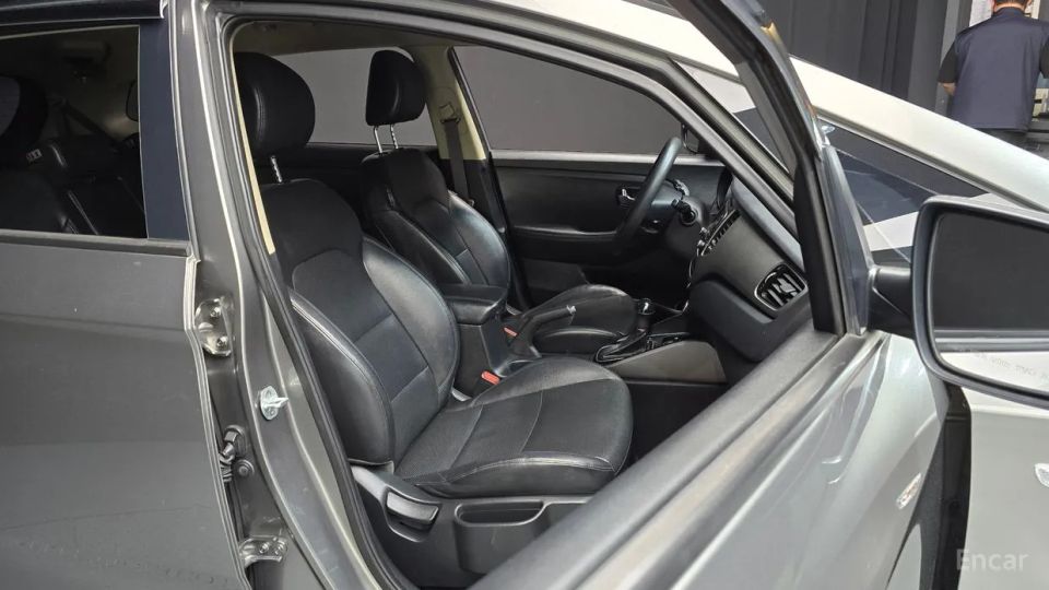 Kia Carens