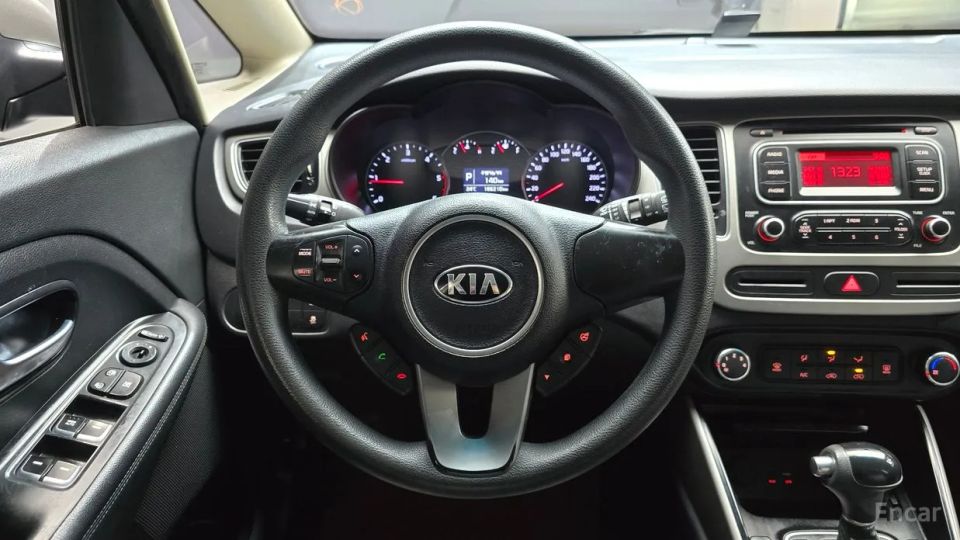 Kia Carens