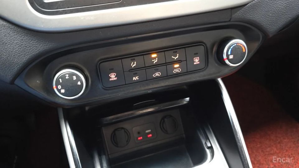 Kia Carens