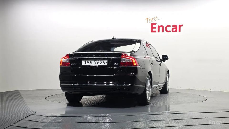 Volvo S80