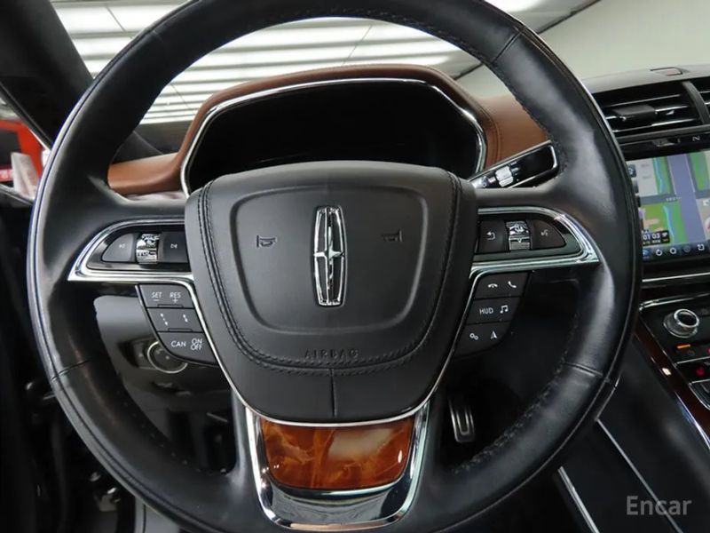 Lincoln Continental