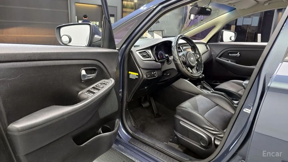 Kia Carens