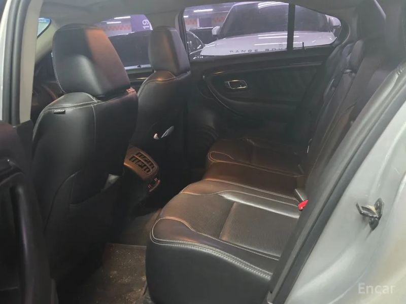 Ford Taurus