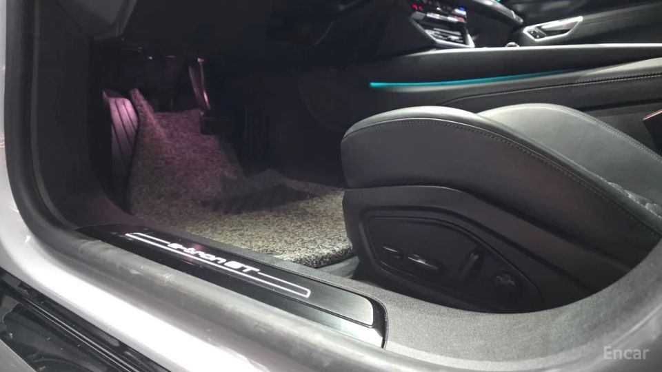 Audi E-tron GT
