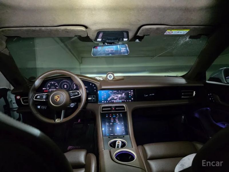 Porsche Taycan