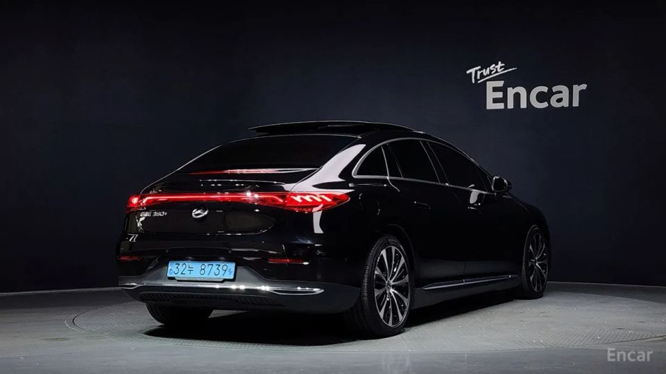 Mercedes-Benz EQE