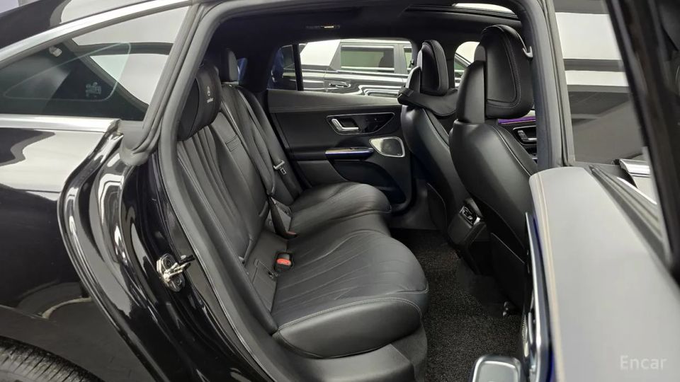 Mercedes-Benz EQE