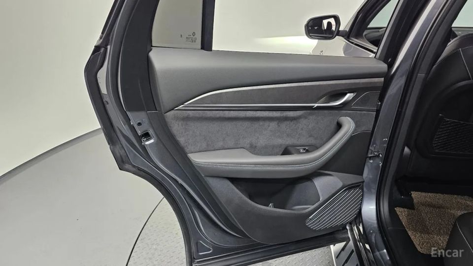 Renault-KoreaSamsung Grand Koleos