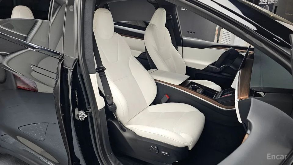 Tesla model-x