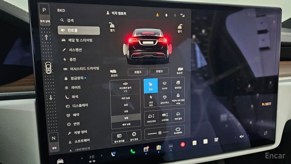 Tesla model-x