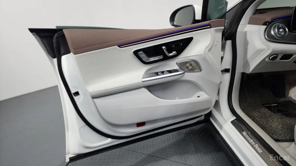 Mercedes-Benz EQE