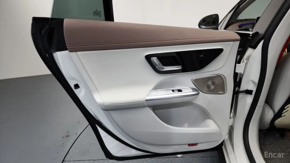 Mercedes-Benz EQE