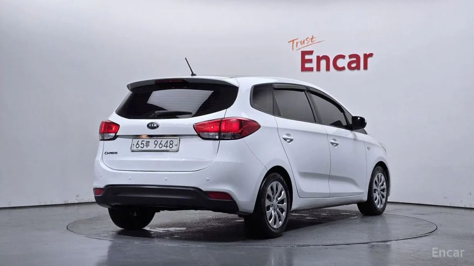 Kia Carens