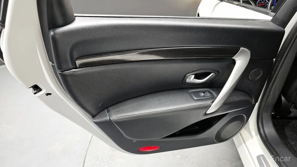 Renault-KoreaSamsung SM7