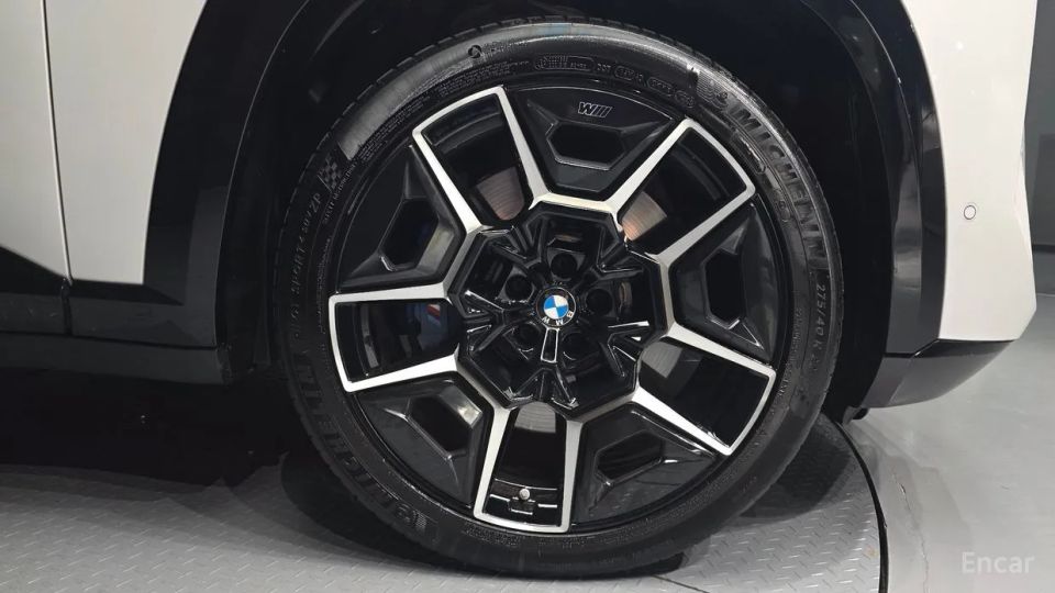 BMW XM