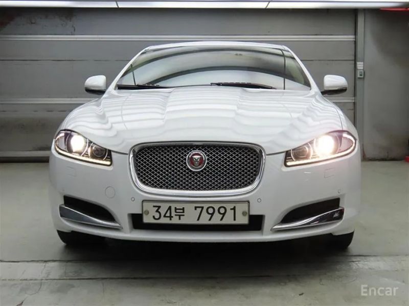Jaguar xf