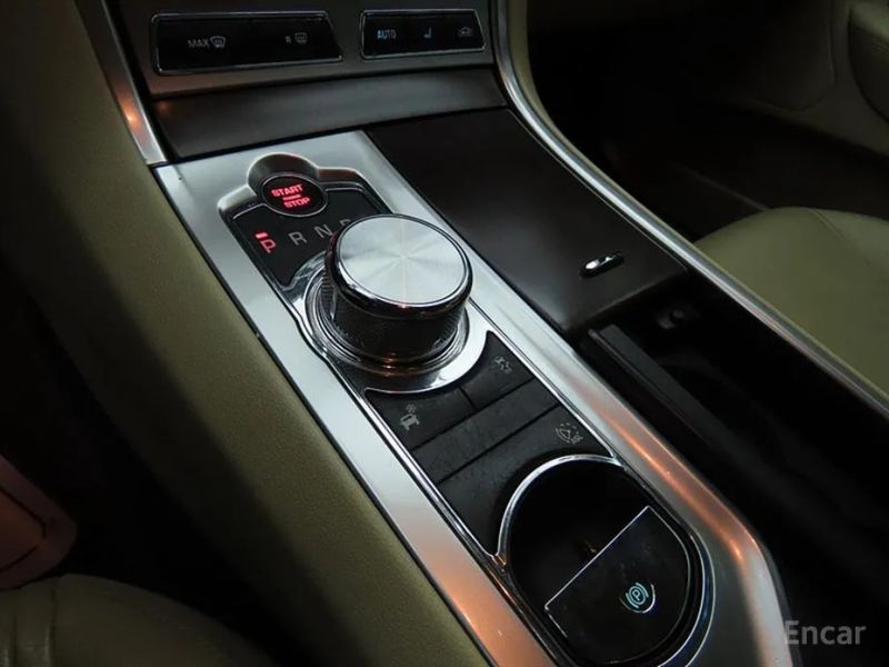 Jaguar xf