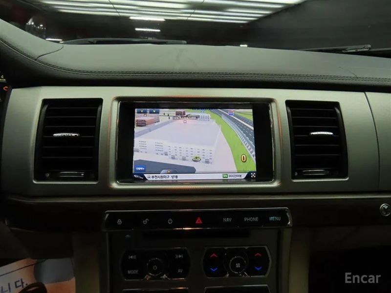 Jaguar xf