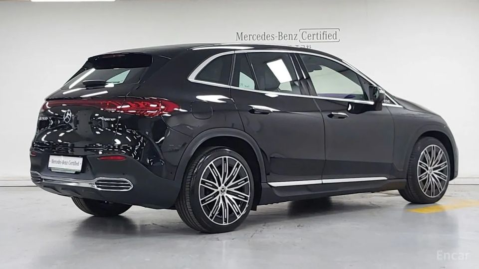 Mercedes-Benz EQE