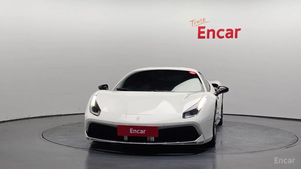 Ferrari 488