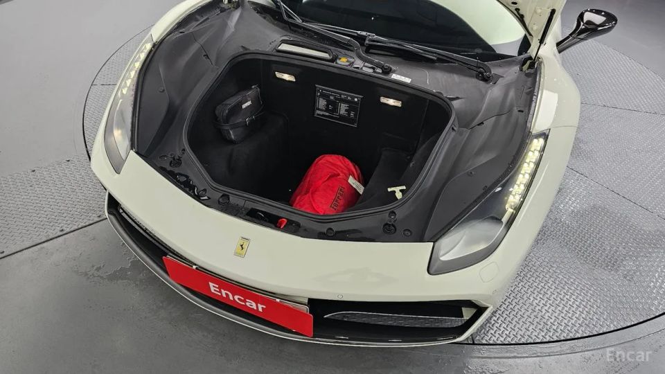 Ferrari 488
