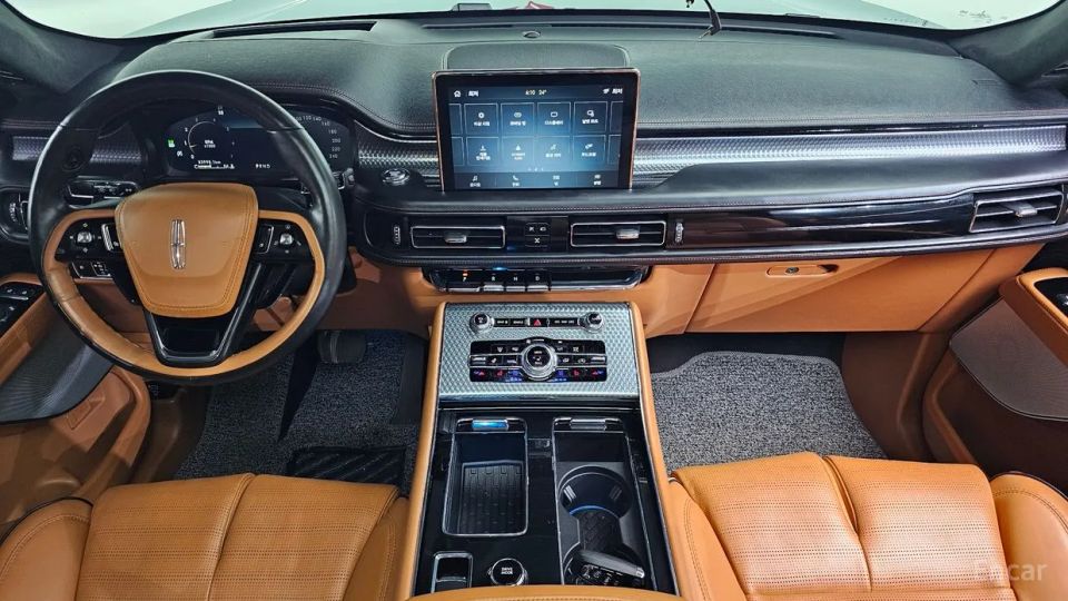 Lincoln Aviator