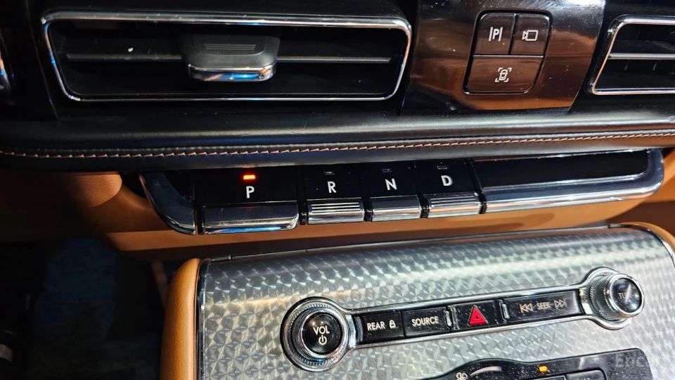 Lincoln Aviator