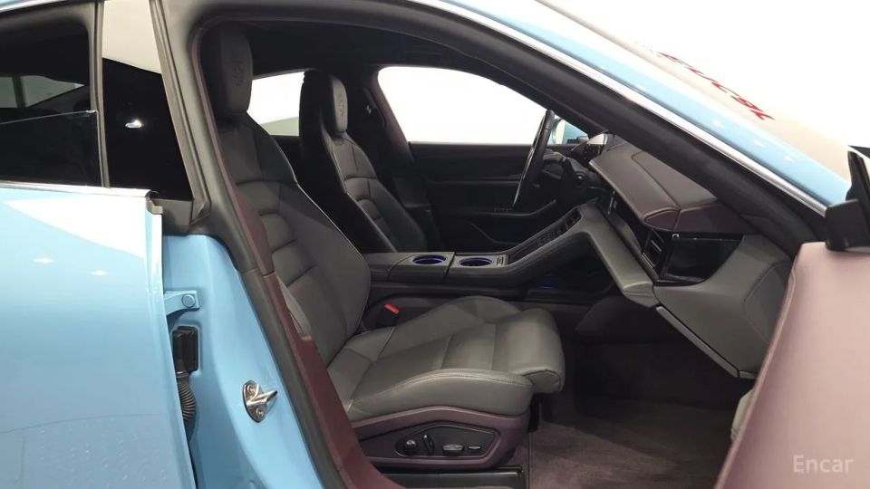 Porsche Taycan
