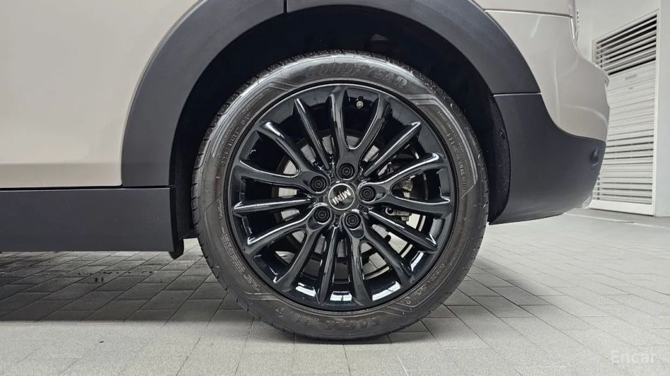 Mini clubman