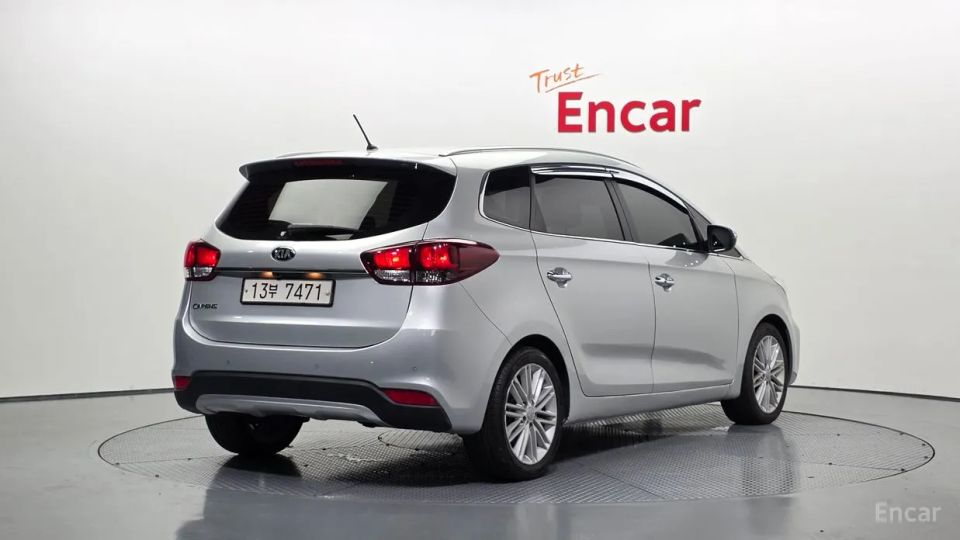 Kia Carens