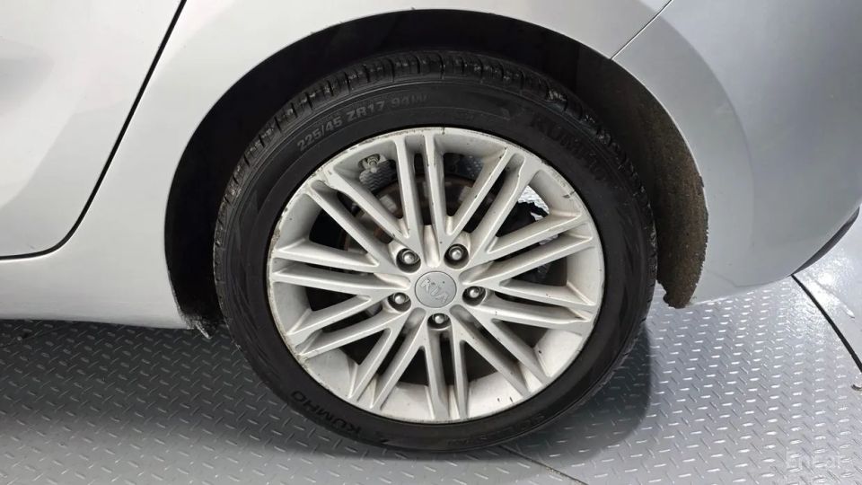 Kia Carens