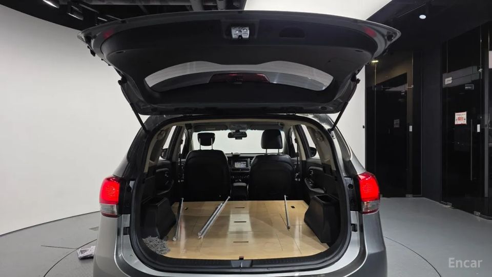 Kia Carens