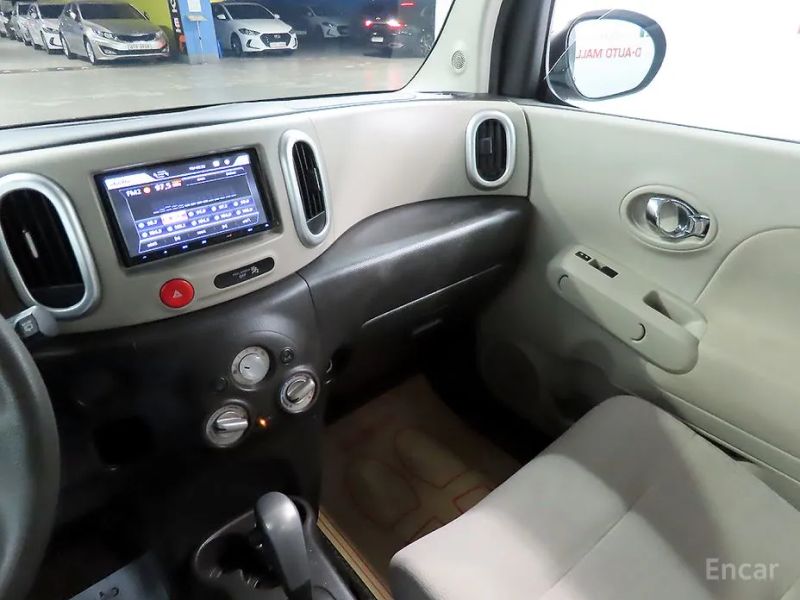 Nissan Cube