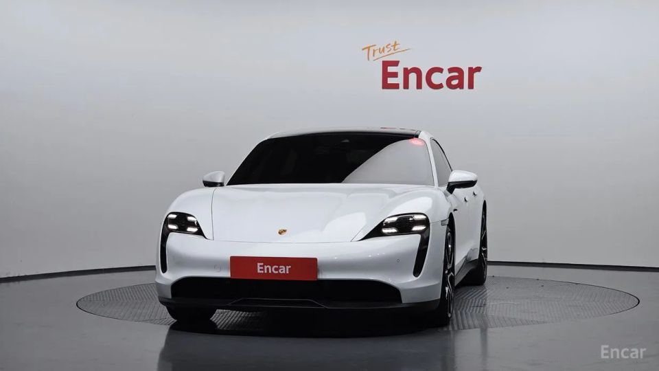 Porsche Taycan