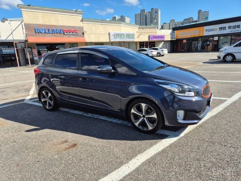 Kia Carens