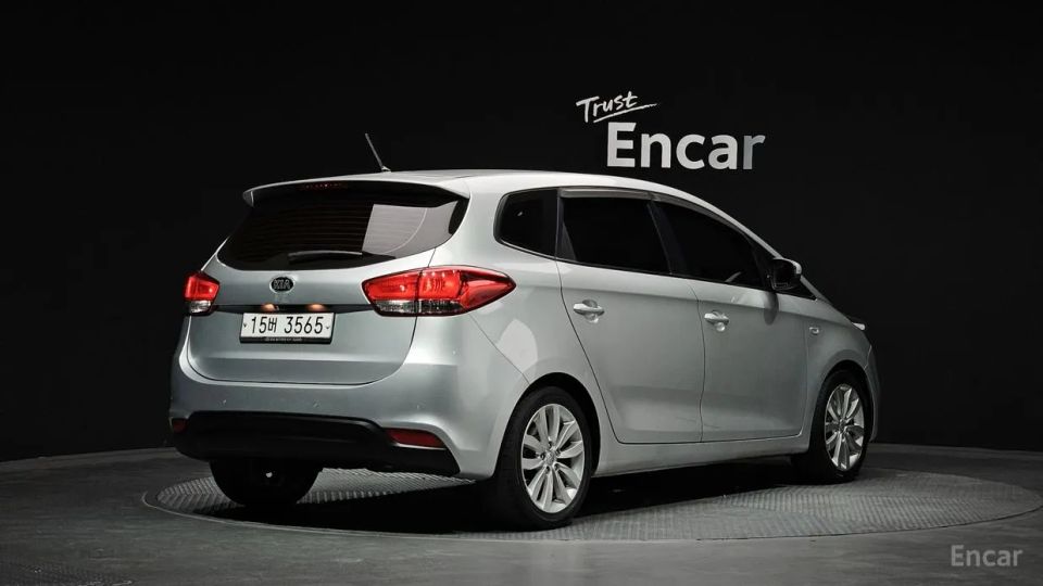 Kia Carens