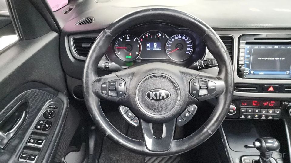 Kia Carens