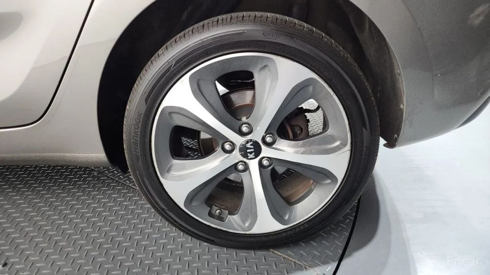 Kia Carens