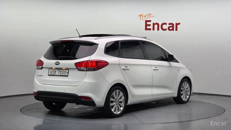 Kia Carens